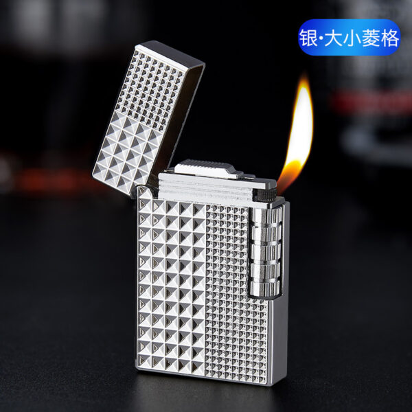 Bật Lửa Gas Đá Mạ Vàng Hoa Văn Kim Tự Tháp Cao Cấp